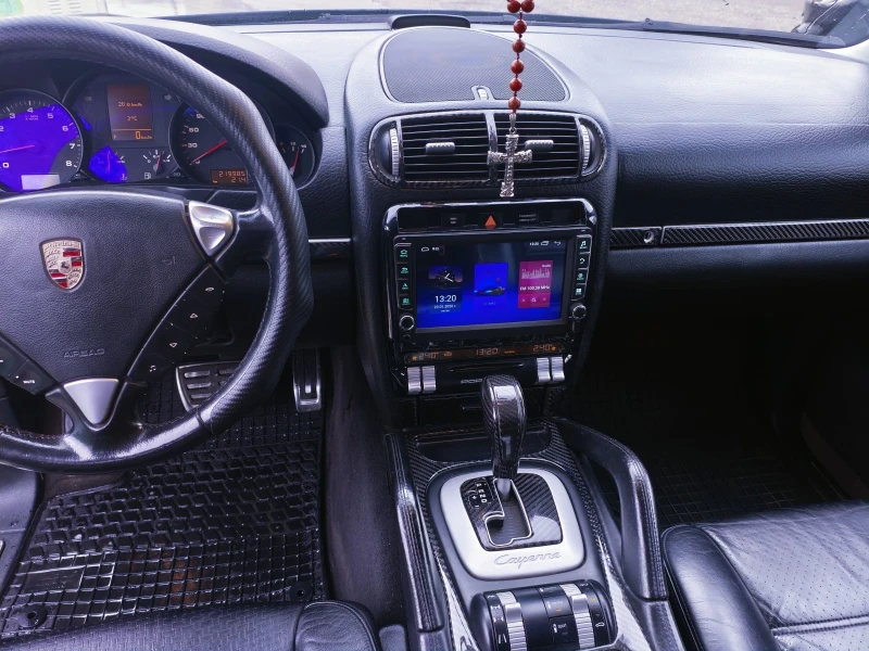 Porsche Cayenne 3.2 Газ, снимка 8 - Автомобили и джипове - 53201507