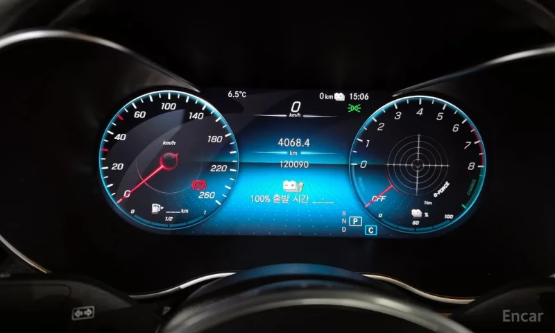 Mercedes-Benz GLC 300 Coupe* Distronic* Digital* Night Pack, снимка 7 - Автомобили и джипове - 53373799