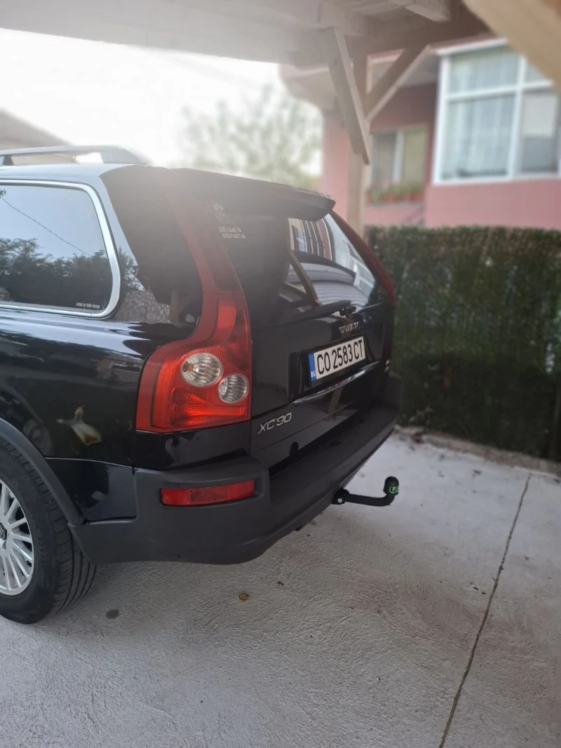 Volvo Xc90 2.4 D5 185кс ръчка, снимка 3 - Автомобили и джипове - 53480095