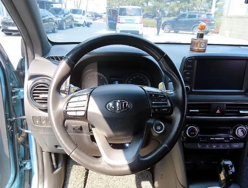 Hyundai Kona 1.6, снимка 8 - Автомобили и джипове - 54627125