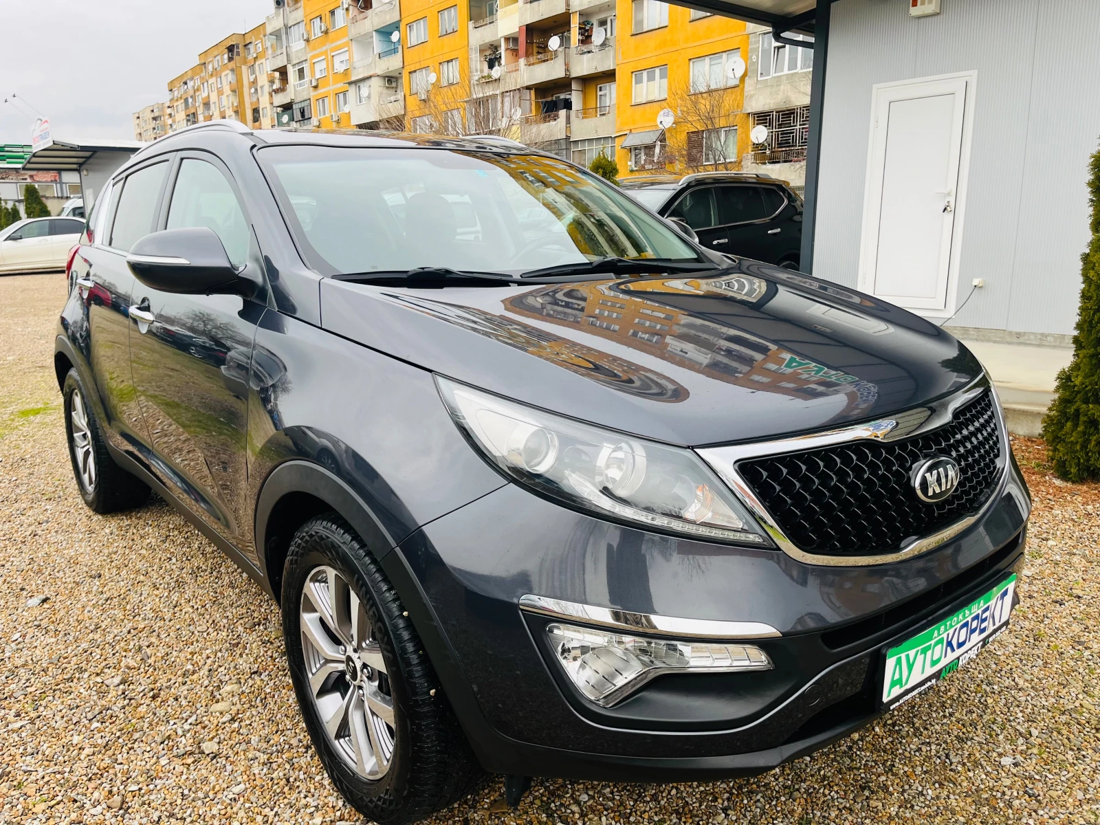 Kia Sportage 1.6i BI FUEL Перфектен, снимка 1