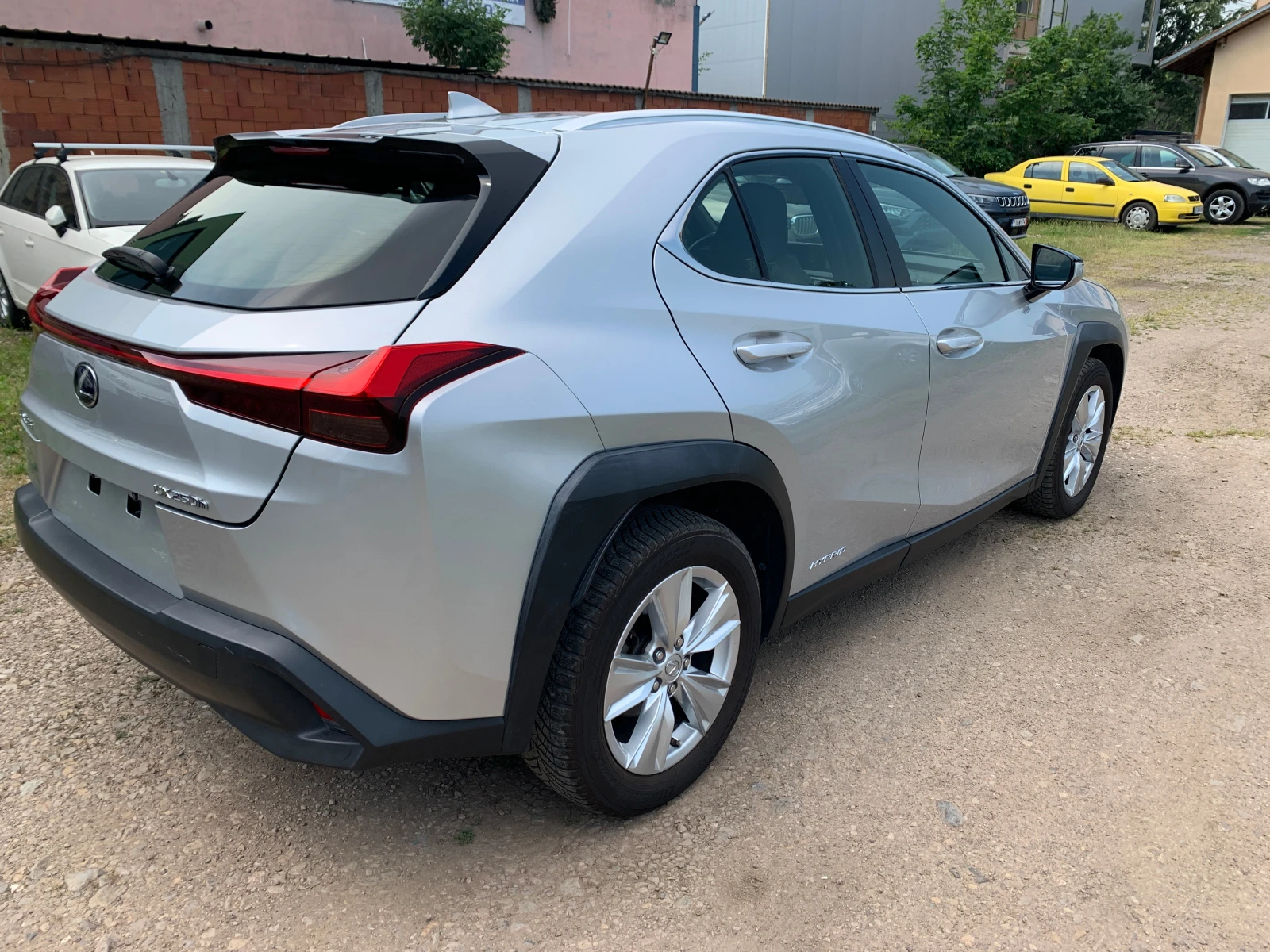 Lexus UX 250-Hybrid HEV - изображение 5
