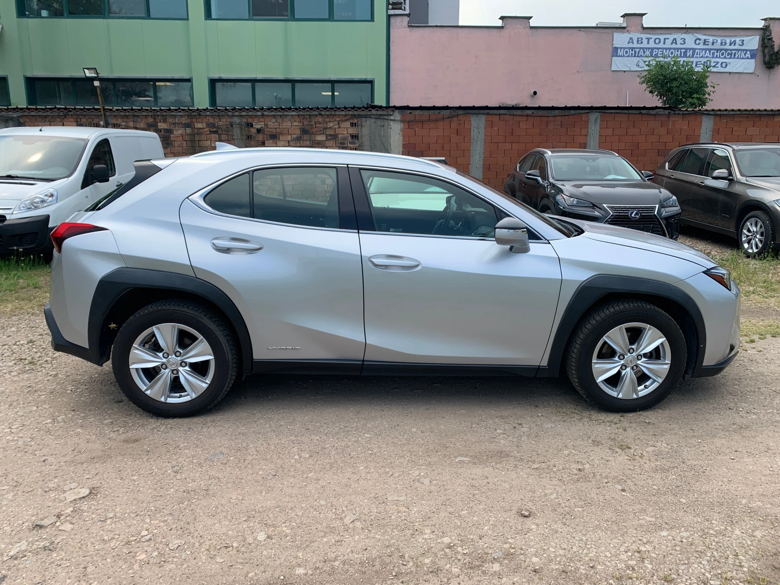 Lexus UX 250-Hybrid HEV - изображение 4