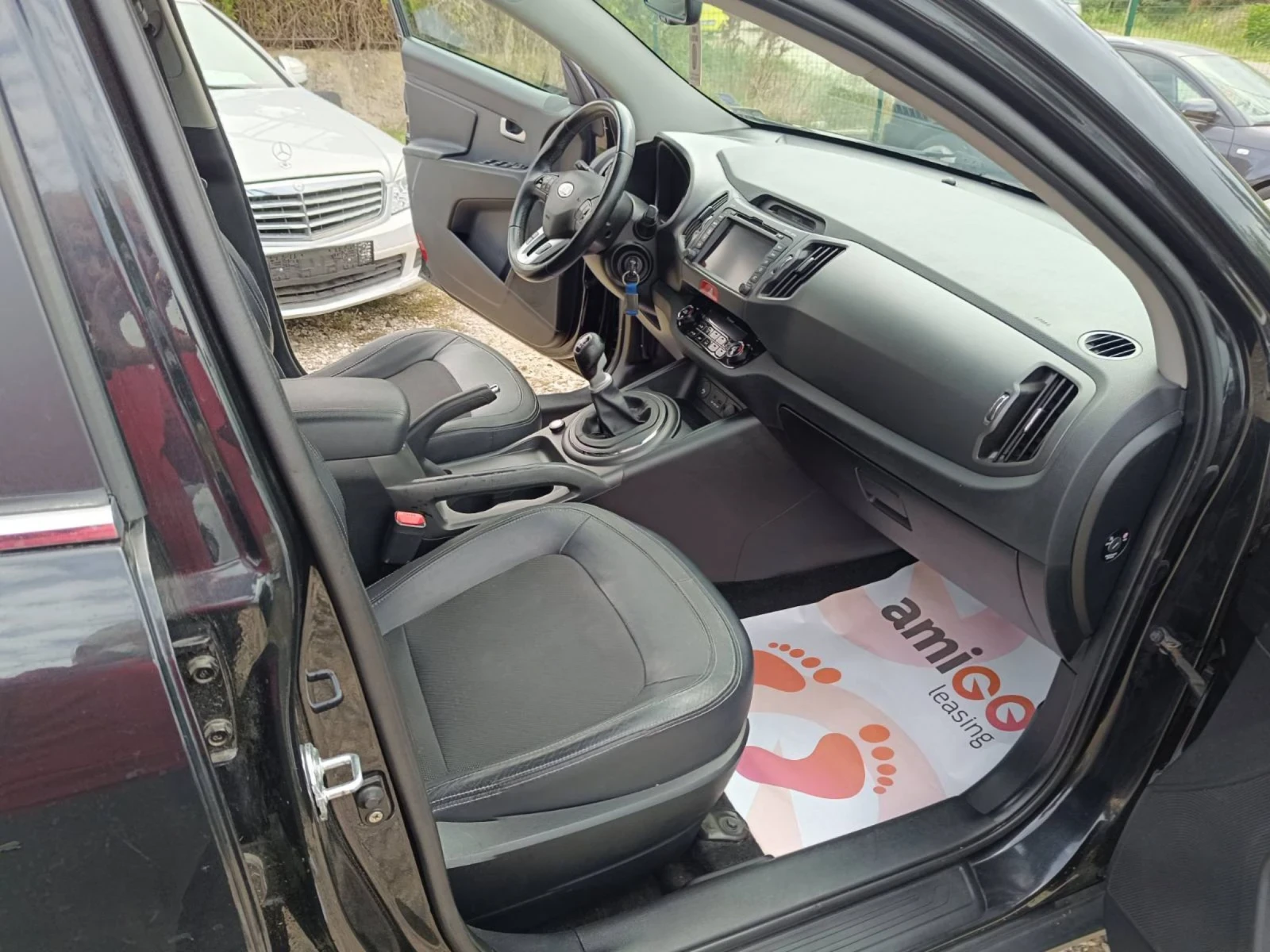 Kia Sportage  LPG ПРИНС. НАВИ. КОЖА. КАМЕРА. ТЕГЛИЧ - изображение 9