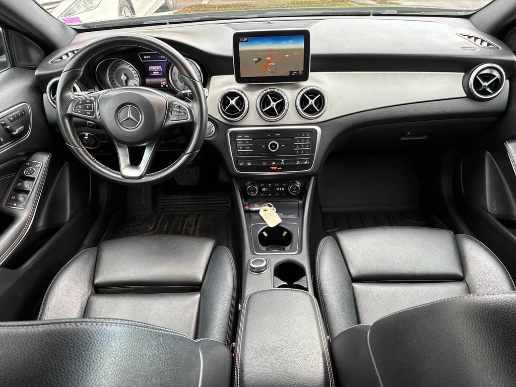 Mercedes-Benz GLA 250 * CARFAX * БЕЗ ПЪРВОНАЧАЛНА ВНОСКА - изображение 9