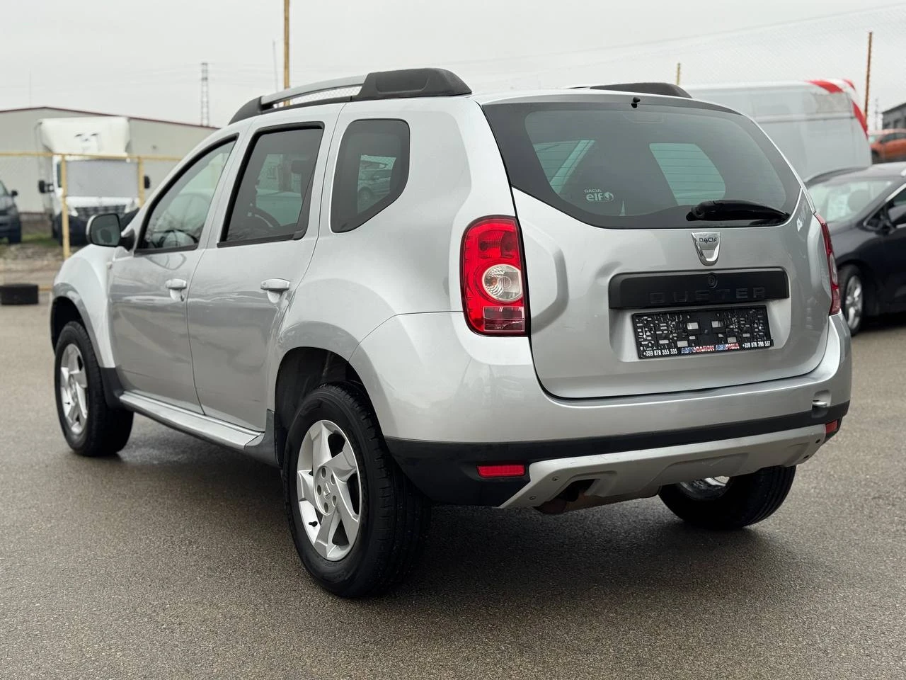 Dacia Duster 1.6i 4x4 - изображение 4