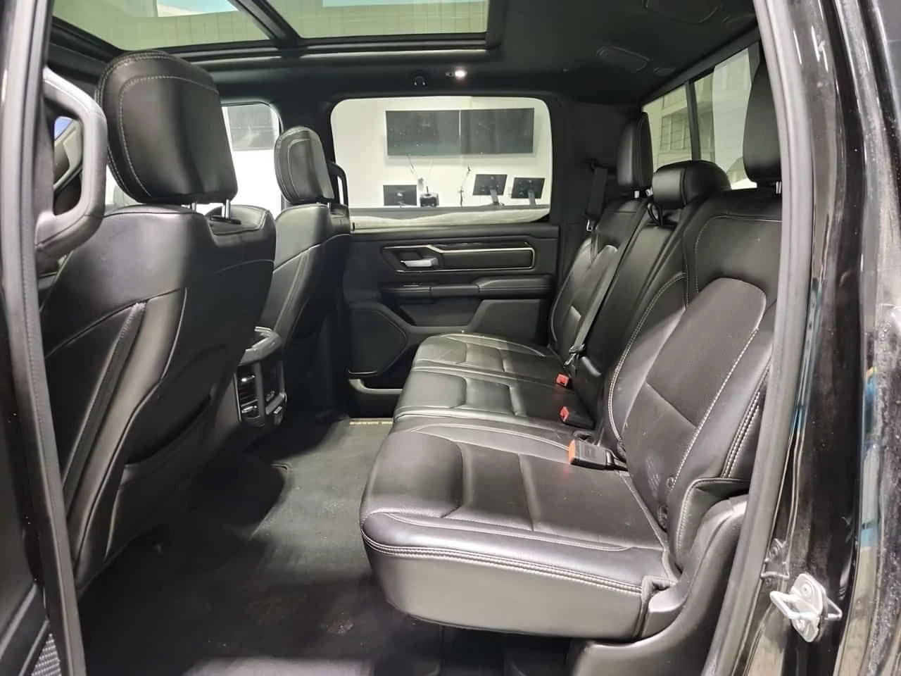 Dodge RAM 1500 * SPORT CREW CAB SHORT BED* 2 КЛЮЧА* ПОДГРЕВ* KEYL, снимка 12 - Автомобили и джипове - 53724015