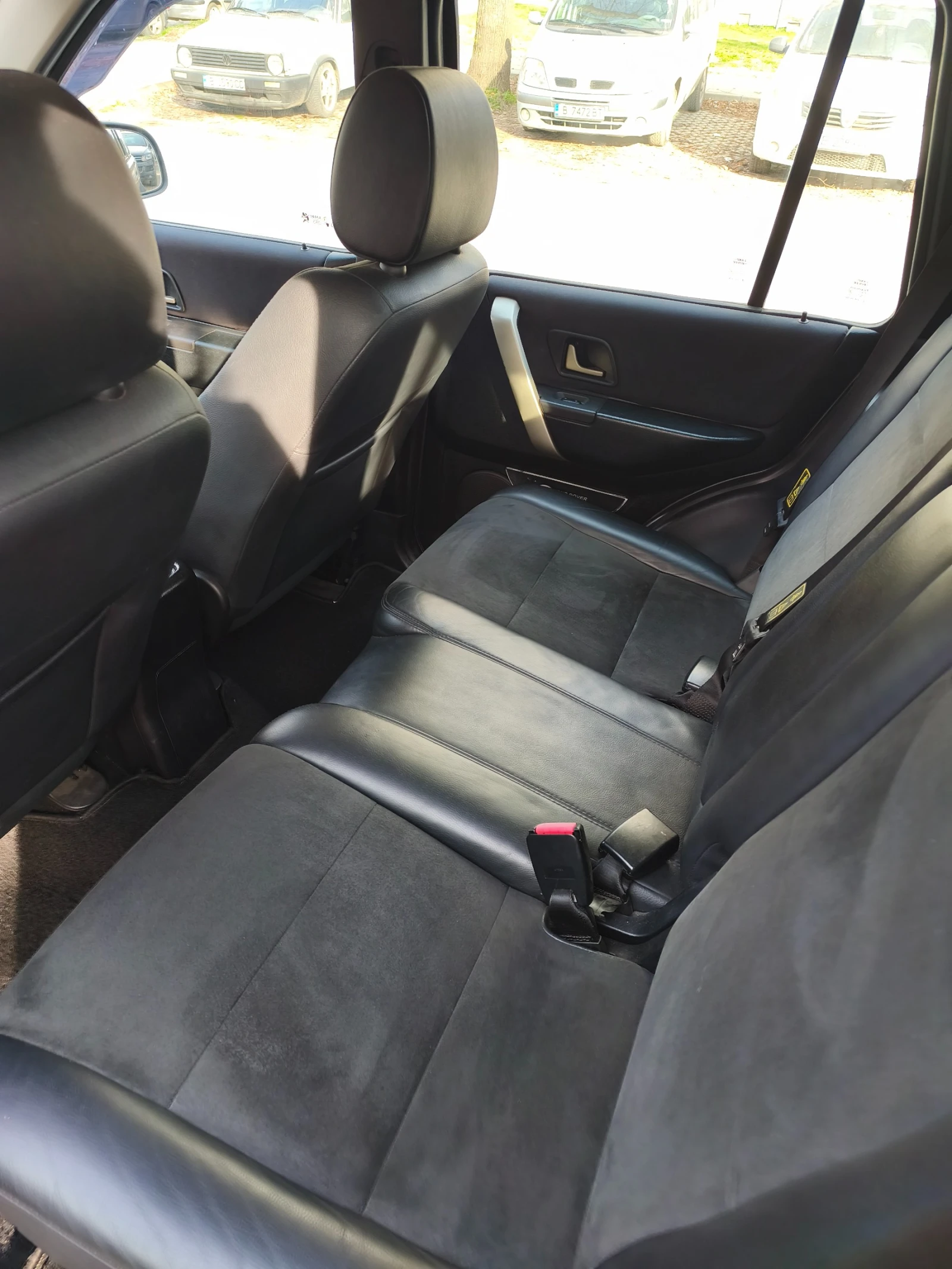 Land Rover Freelander, снимка 17 - Автомобили и джипове - 53982686