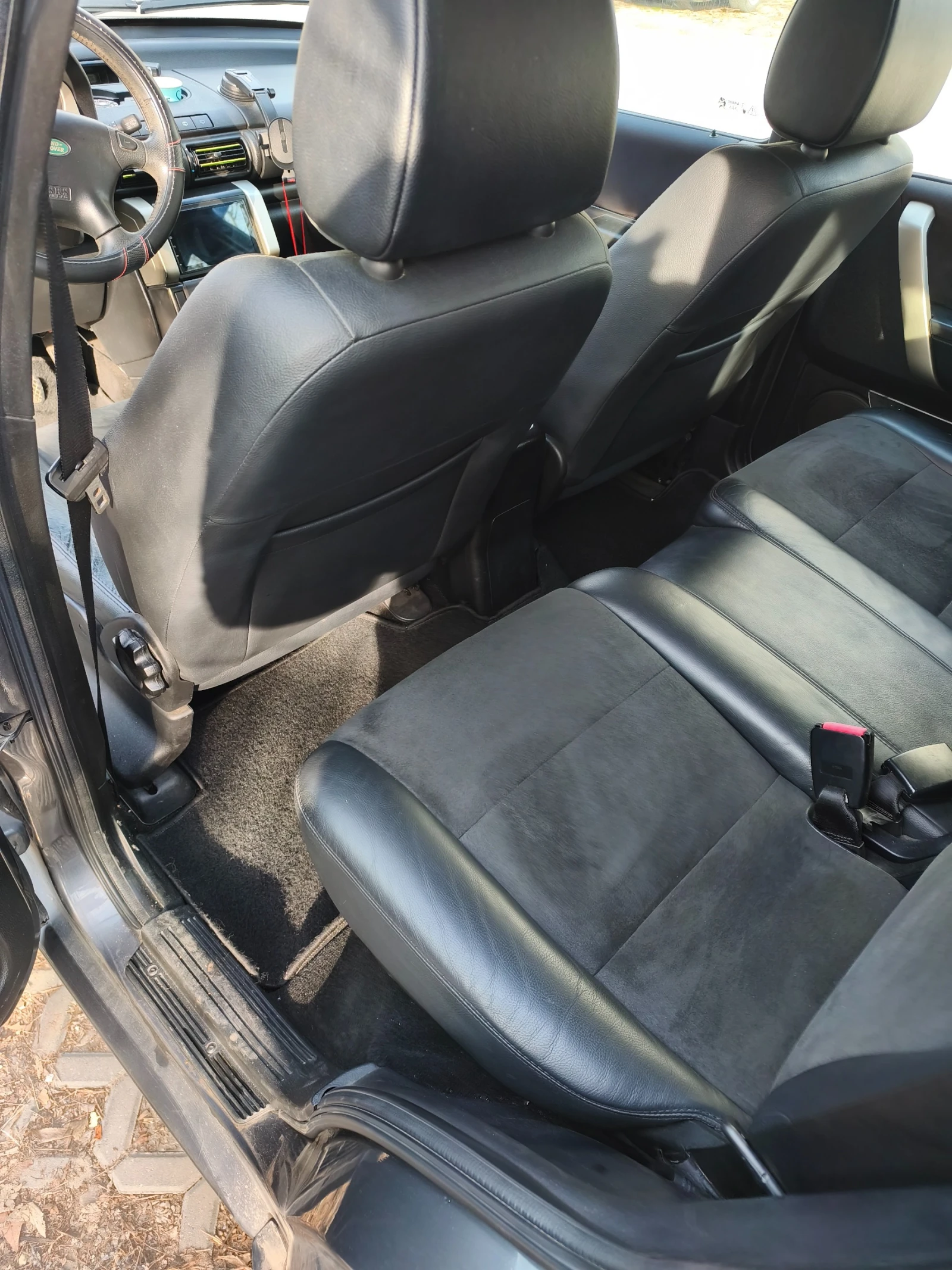 Land Rover Freelander, снимка 16 - Автомобили и джипове - 53982686