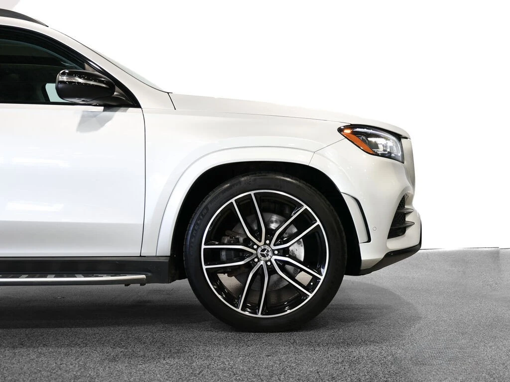 Mercedes-Benz GLS580 AMG Line * Фиксирана цена до България * CARFAX * , снимка 3 - Автомобили и джипове - 54126222