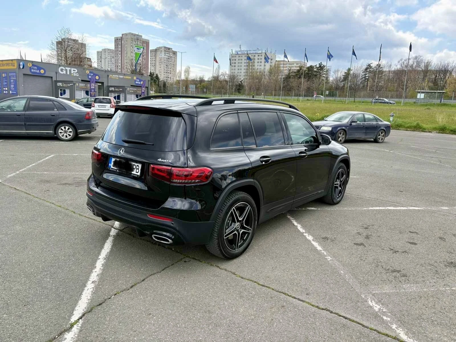Mercedes-Benz GLB 250, снимка 3 - Автомобили и джипове - 54236155