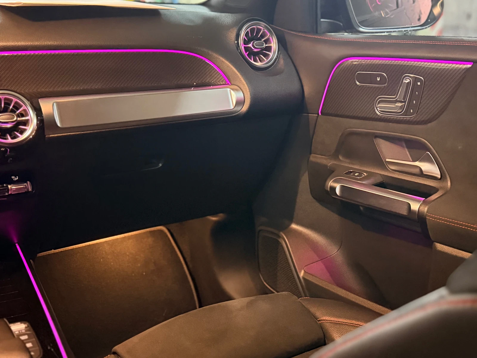 Mercedes-Benz GLB 250, снимка 15 - Автомобили и джипове - 54236155