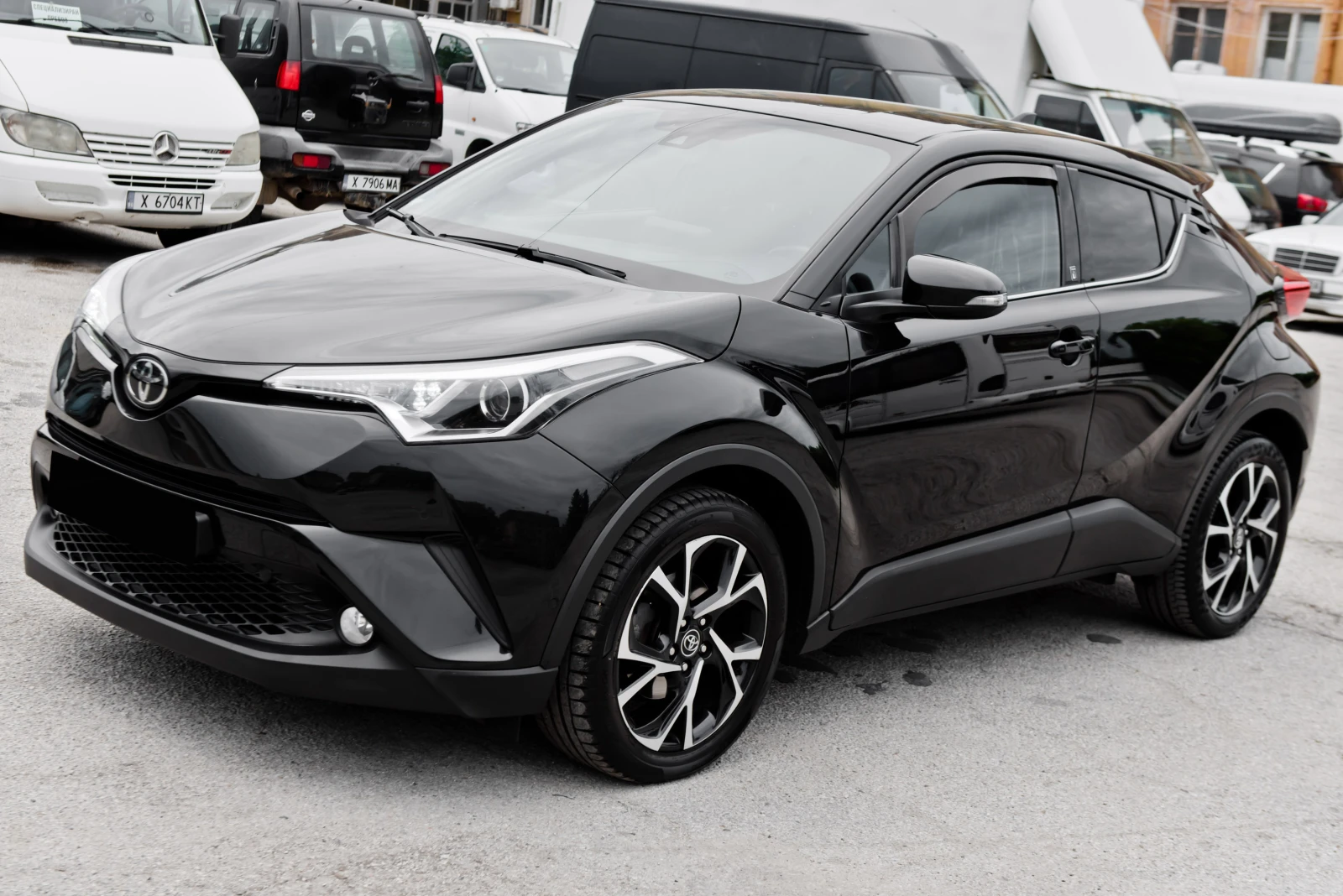 Toyota C-HR 1.2i-PARK ASSIST-CAMERA-LINE ASSIST-TEAM EDITION, снимка 3 - Автомобили и джипове - 54486824