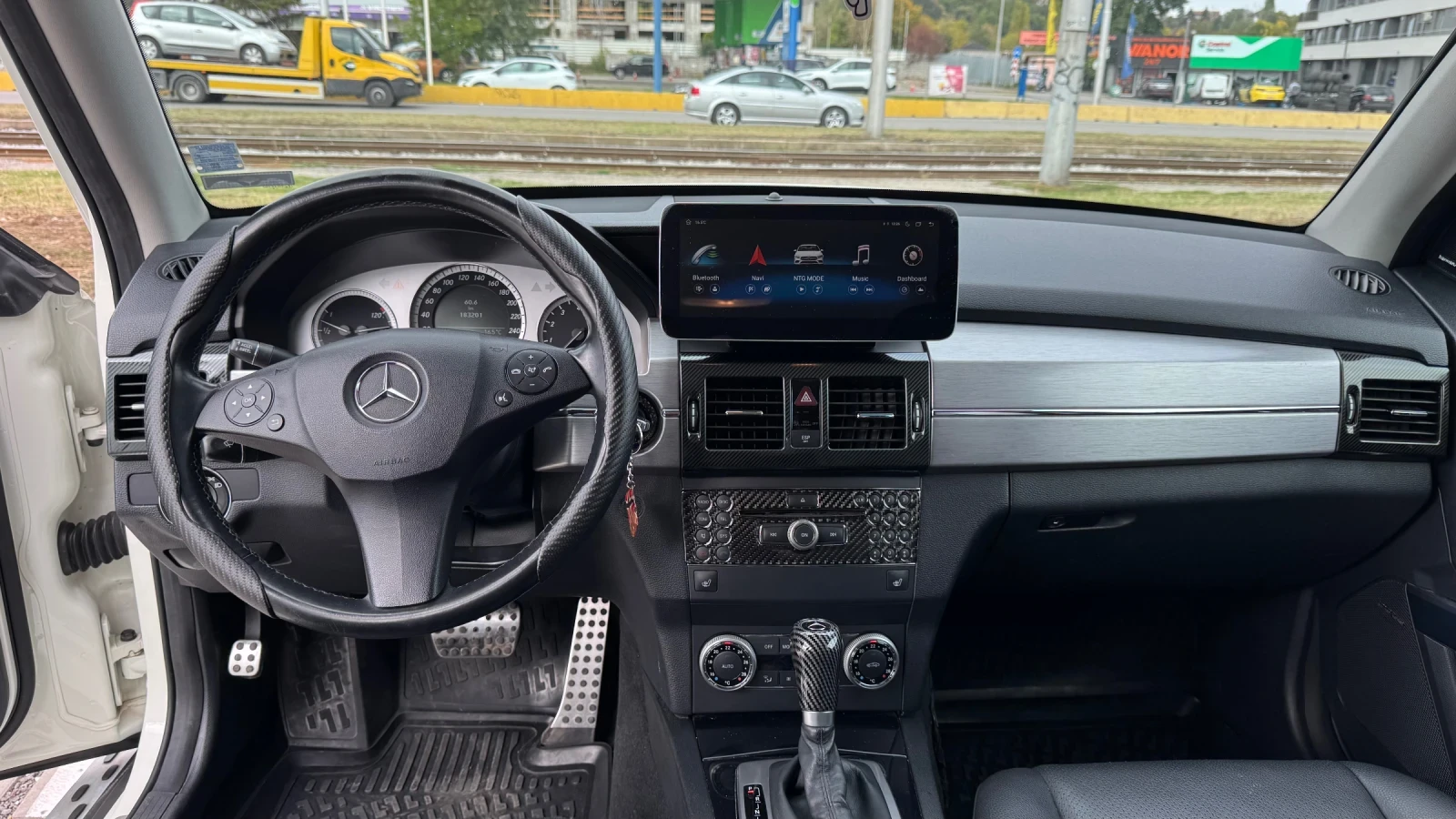 Mercedes-Benz GLK 350 4 matic, снимка 8 - Автомобили и джипове - 54826412
