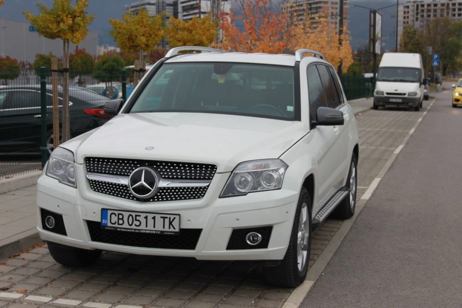 Mercedes-Benz GLK 350 4 matic, снимка 3 - Автомобили и джипове - 54826412