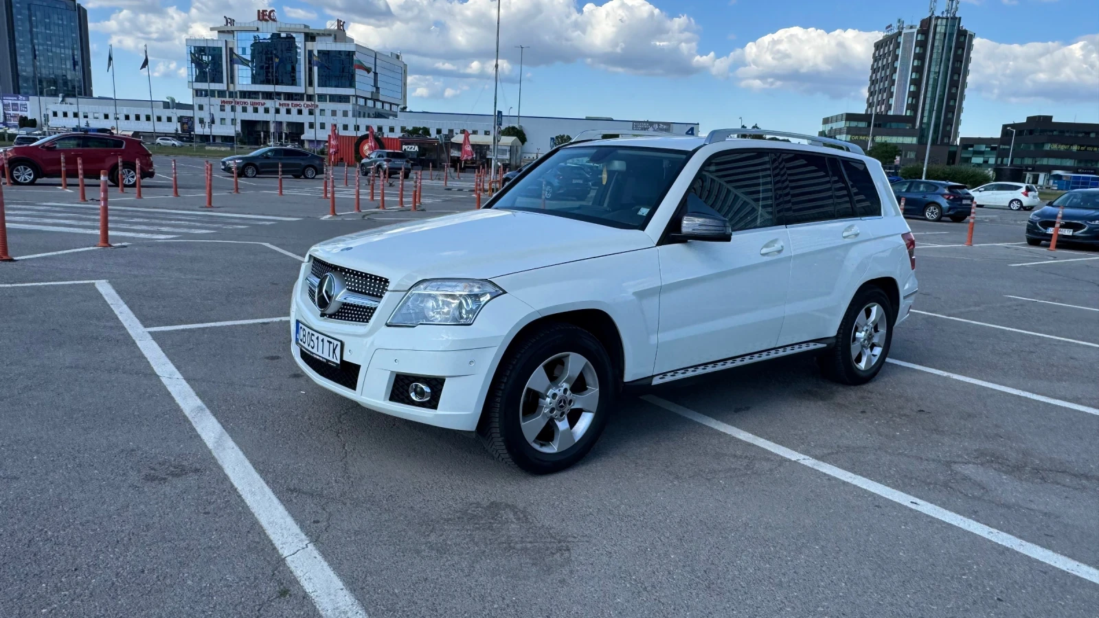 Mercedes-Benz GLK 350 4 matic, снимка 2 - Автомобили и джипове - 54826412