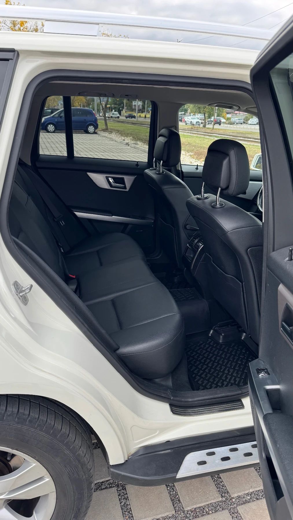 Mercedes-Benz GLK 350 4 matic, снимка 12 - Автомобили и джипове - 54826412