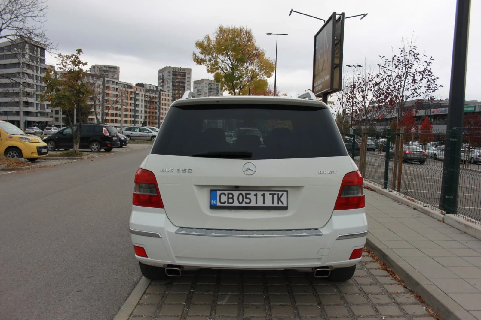 Mercedes-Benz GLK 350 4 matic, снимка 9 - Автомобили и джипове - 54826412