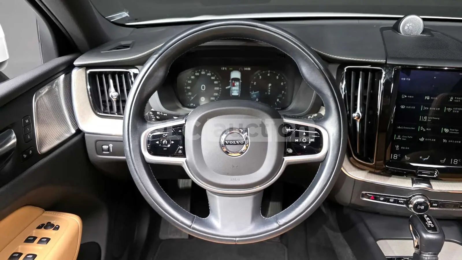 Volvo XC60 T6 AWD| B&W| 360| �����| HUD| DIST| ���.��������� | Mobile.bg � ����������� 6