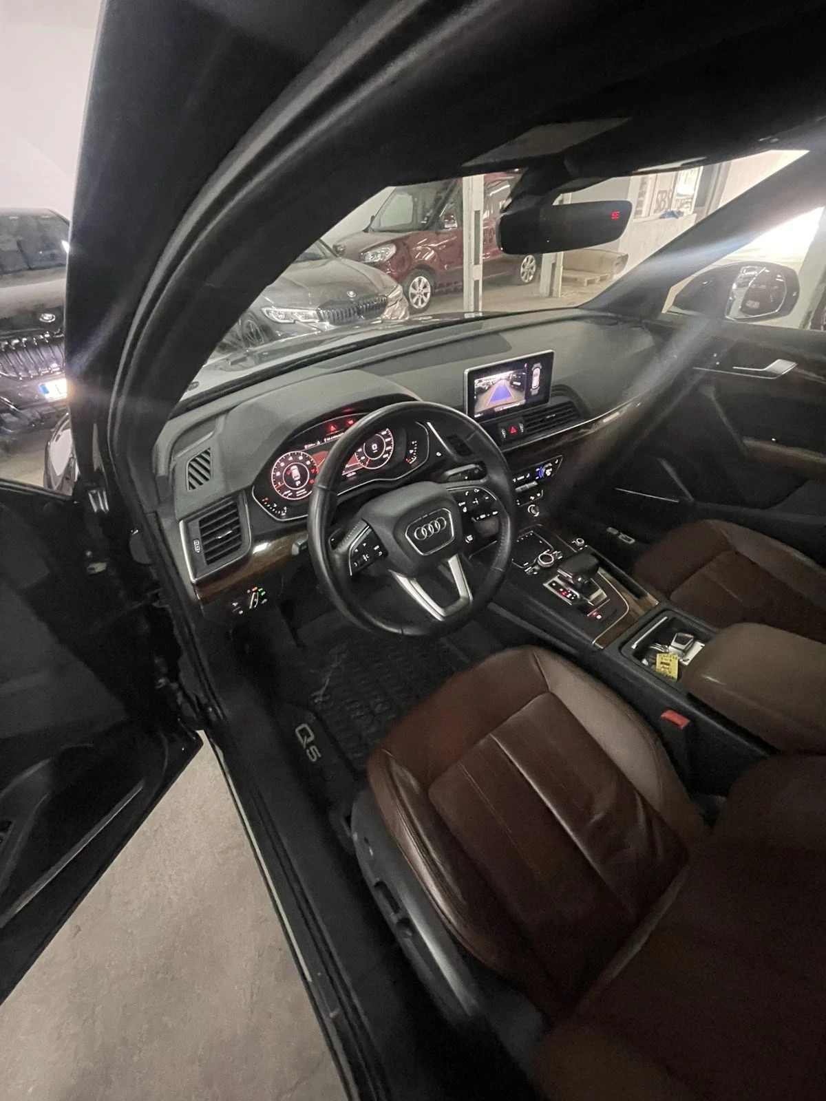 Audi Q5 B&O/Камера/панорама/Подгрев/КАТО НОВА!!!, снимка 10 - Автомобили и джипове - 55126226