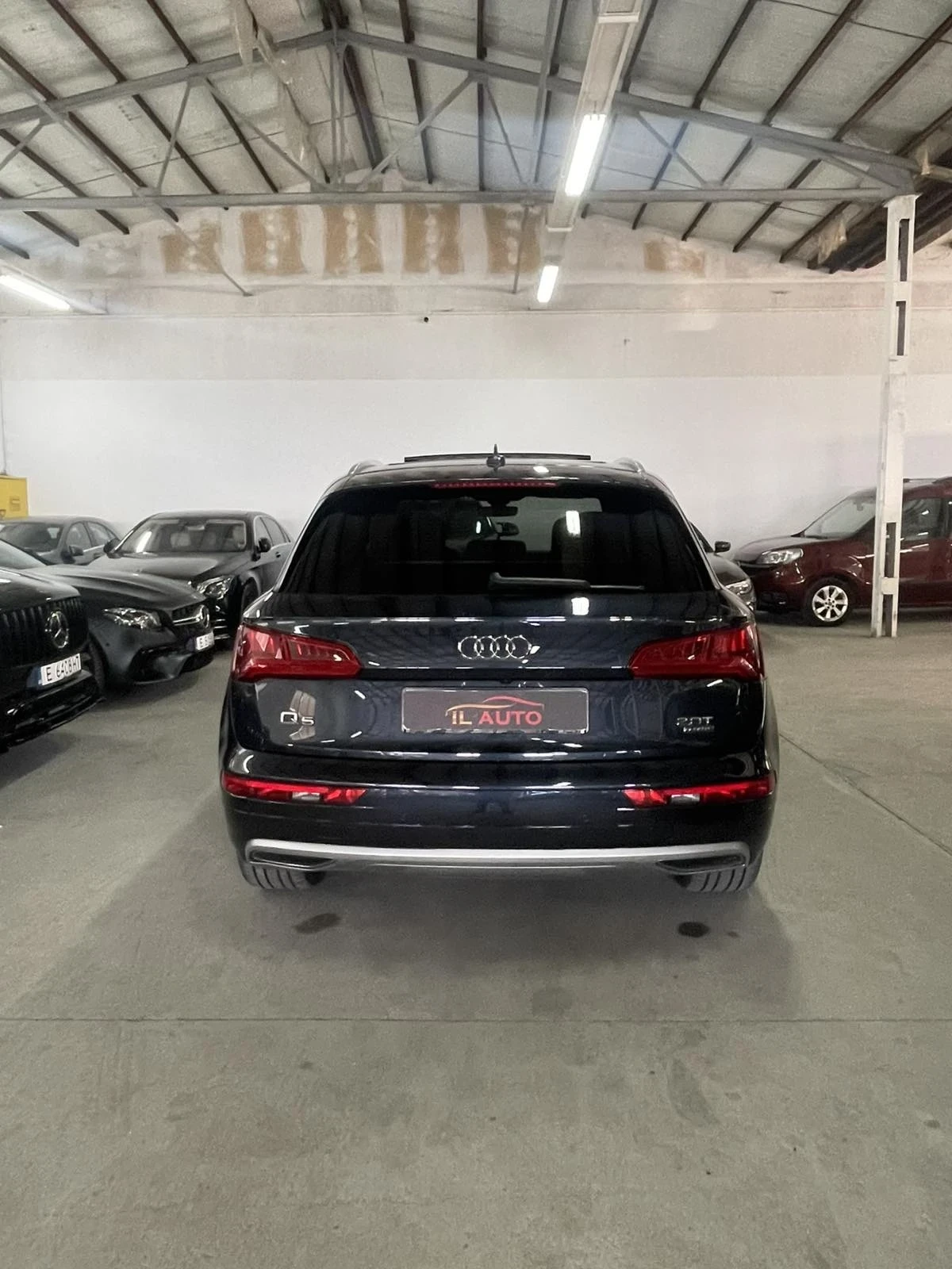 Audi Q5 B&O/Камера/панорама/Подгрев/КАТО НОВА!!!, снимка 4 - Автомобили и джипове - 55126226