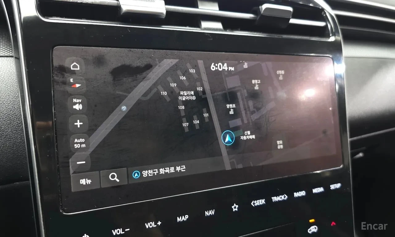 Hyundai Tucson * Diesel 2.0 2WD * ЦЕНА ДО БГ, снимка 11 - Автомобили и джипове - 55878311