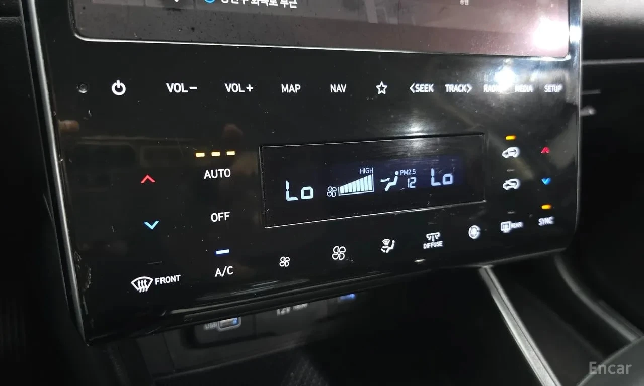 Hyundai Tucson * Diesel 2.0 2WD * ЦЕНА ДО БГ, снимка 13 - Автомобили и джипове - 55878311