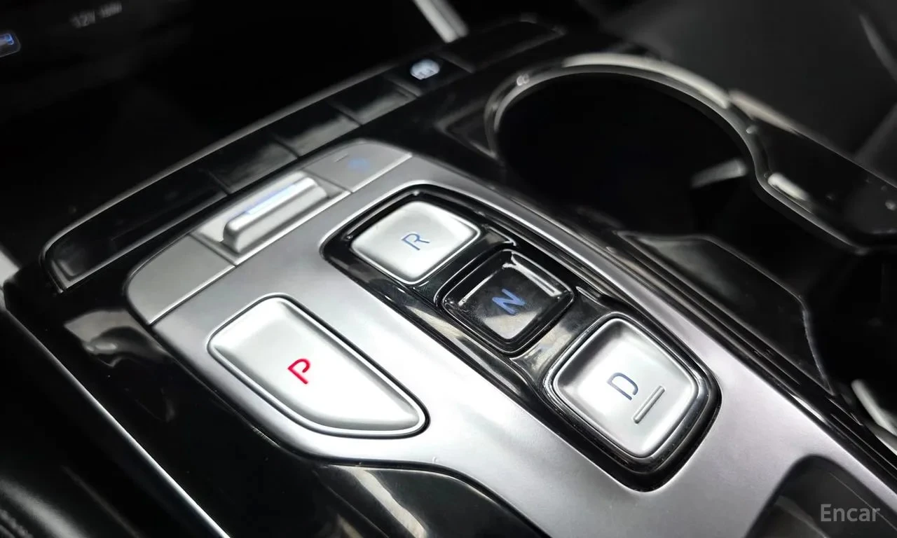 Hyundai Tucson * Diesel 2.0 2WD * ЦЕНА ДО БГ, снимка 15 - Автомобили и джипове - 55878311