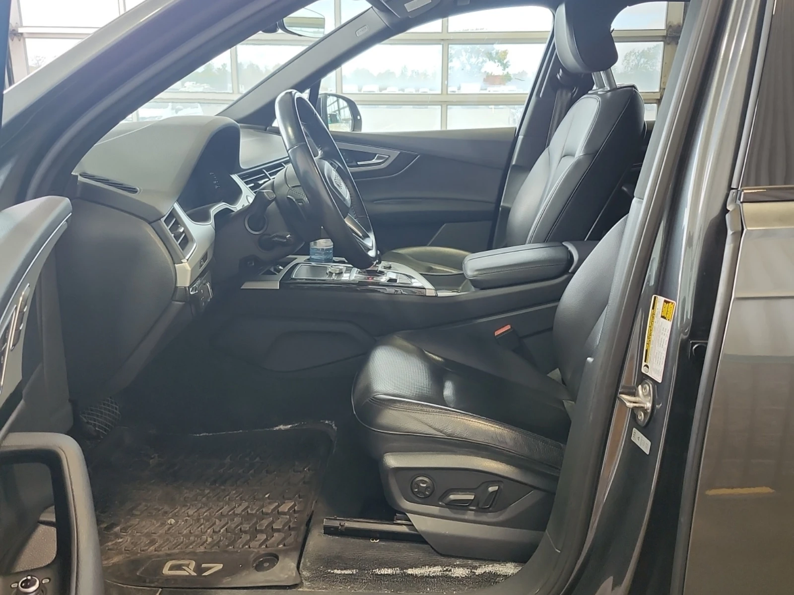 Audi Q7 Progressiv, АВТОКРЕДИТ, снимка 3 - Автомобили и джипове - 56374850