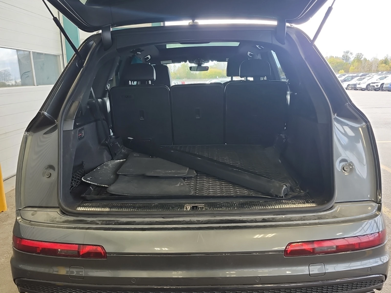 Audi Q7 Progressiv, АВТОКРЕДИТ, снимка 14 - Автомобили и джипове - 56374850