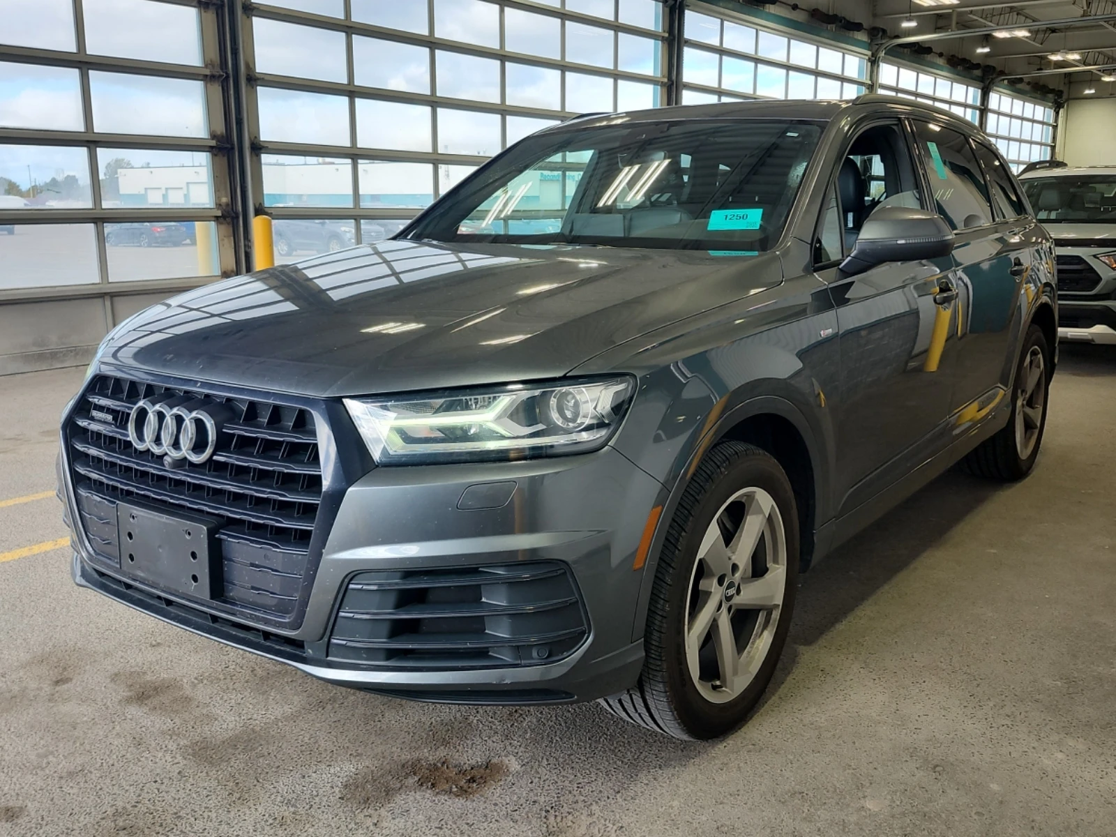 Audi Q7 Progressiv, АВТОКРЕДИТ