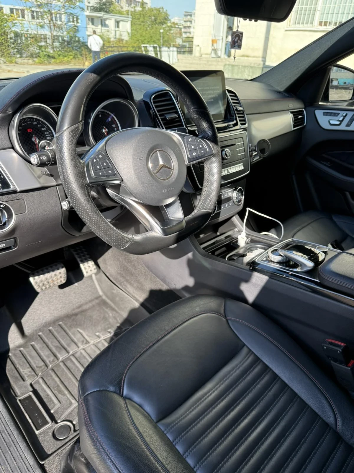 Mercedes-Benz GLE Coupe 350 d, снимка 4 - Автомобили и джипове - 56638336