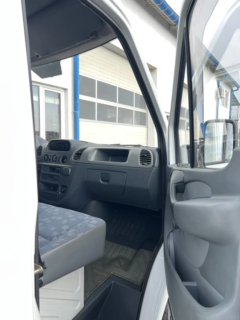 Mercedes-Benz Sprinter 313 / Оригинален вид! , снимка 13 - Бусове и автобуси - 52889404