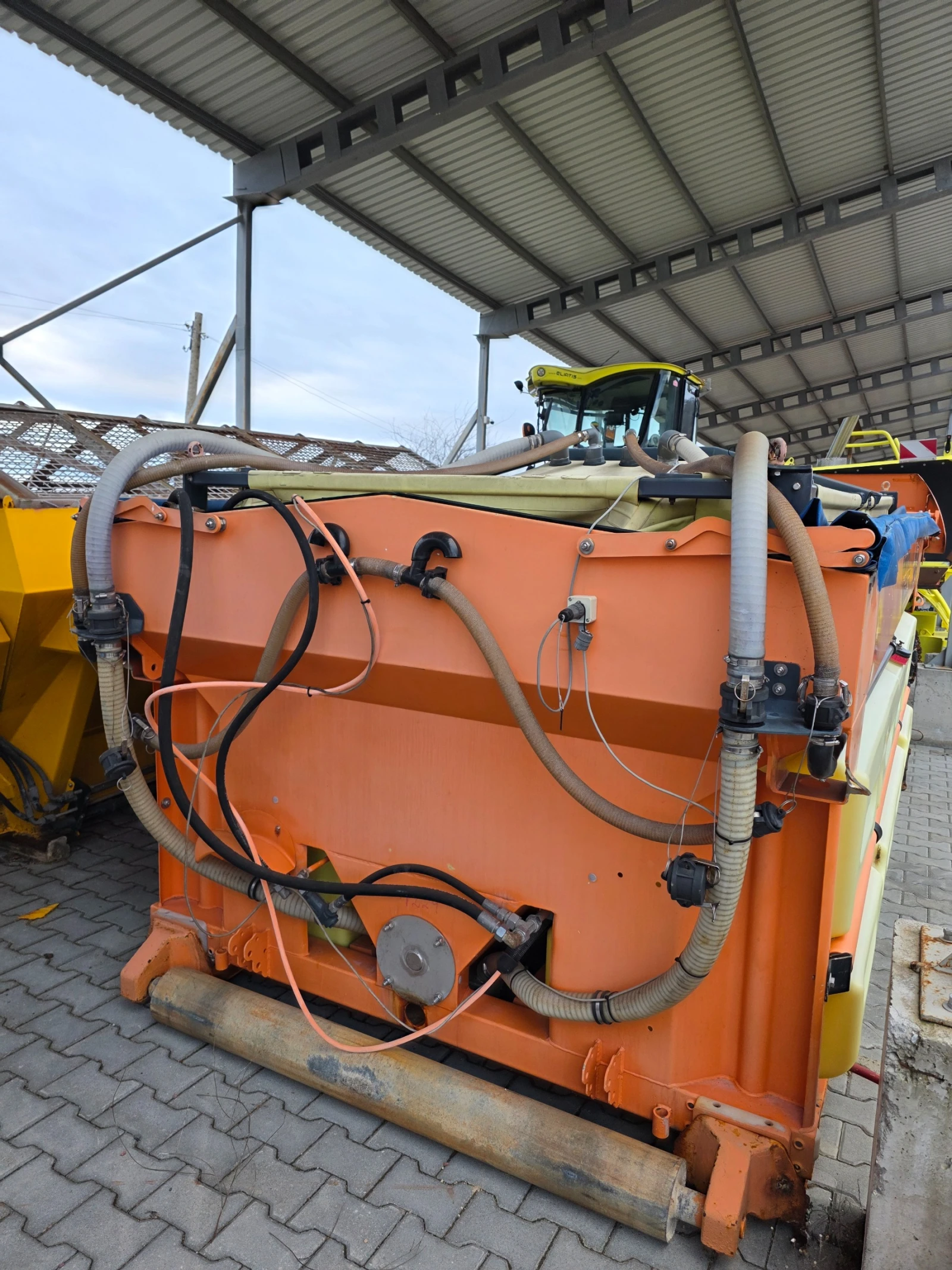 Mercedes-Benz UNIMOG Пясъкари - изображение 10