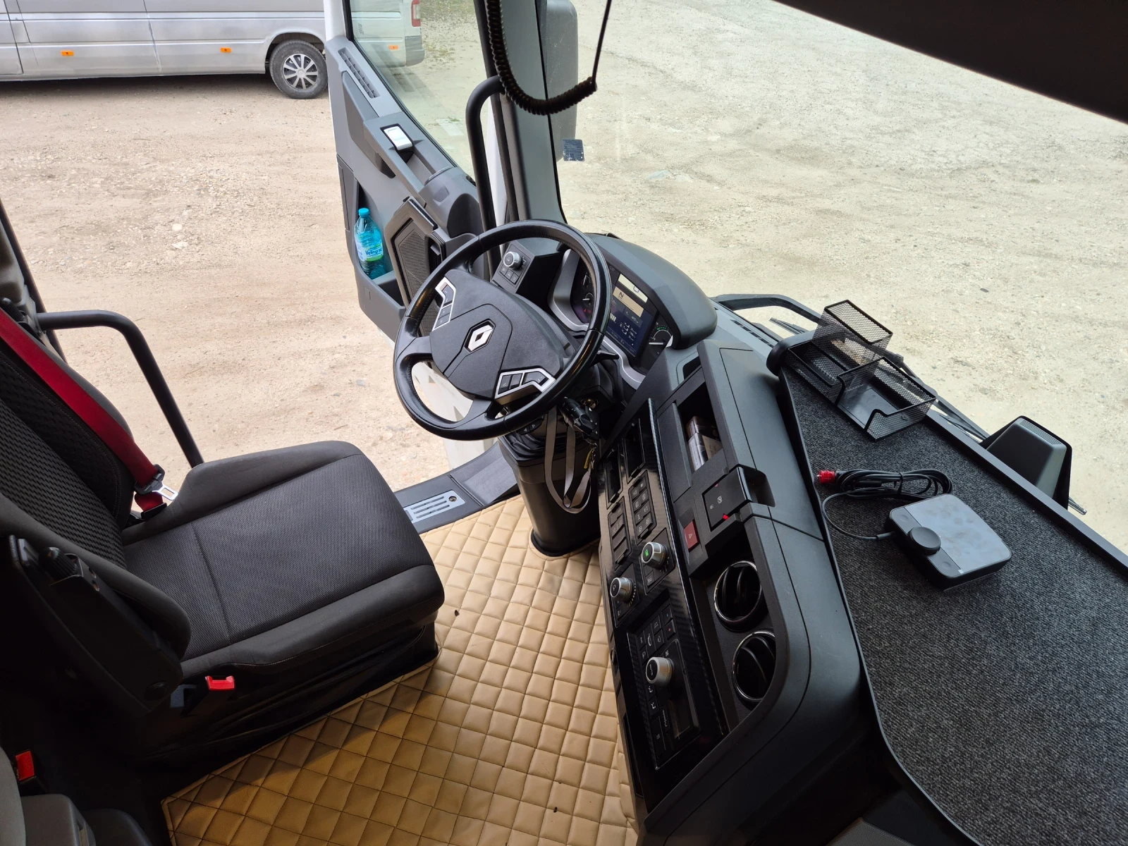 Renault T, снимка 9 - Камиони - 54741483