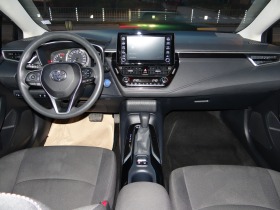 Toyota Corolla 1.8 Hybrid Business, снимка 11 - Автомобили и джипове - 43367206