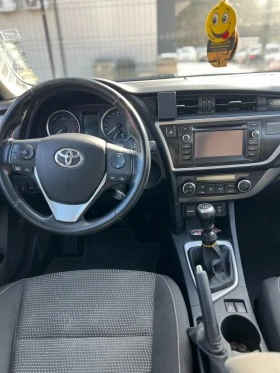 Toyota Auris D4D, снимка 8