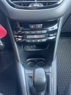 Peugeot 208 1.2i PureTech Първи собственик! - 14590 лв. - 82977100 11