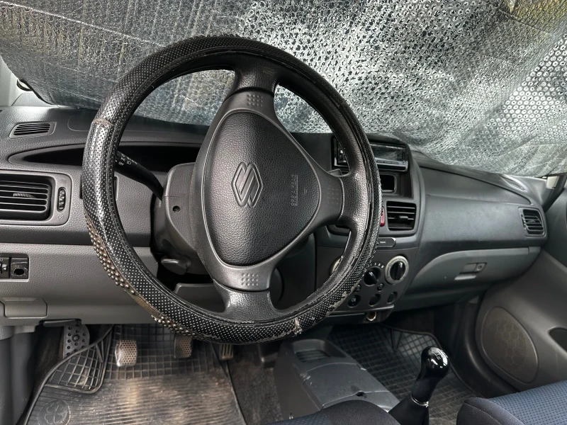 Suzuki Liana 1.6, снимка 7 - Автомобили и джипове - 47067232