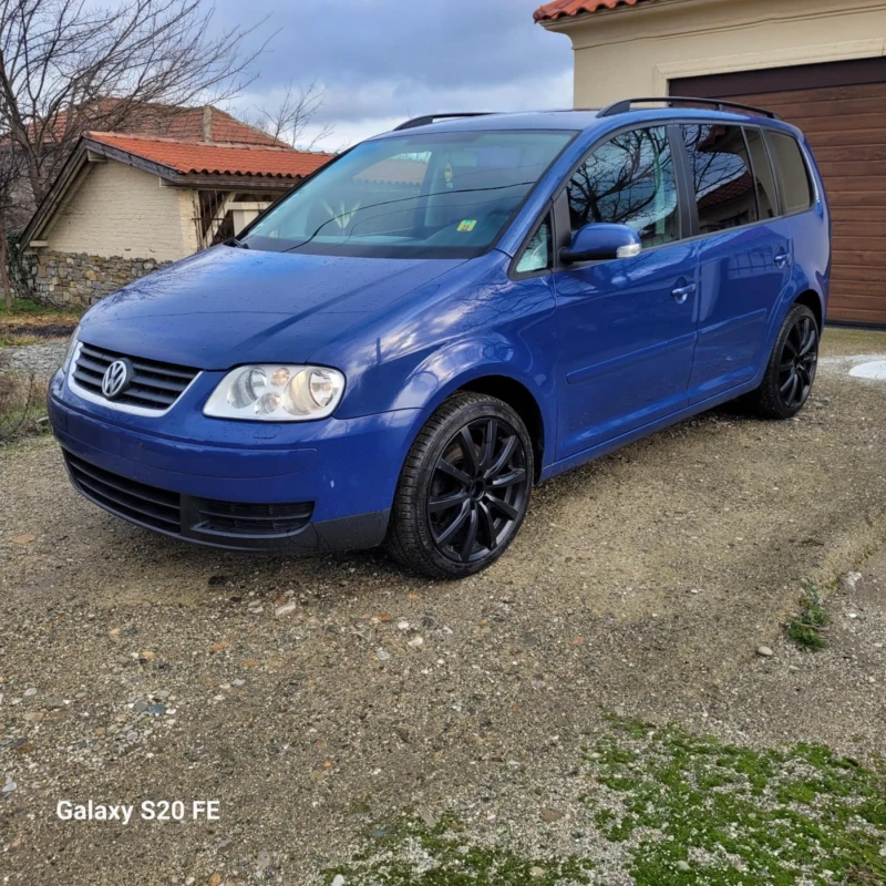 VW Touran 2.0, снимка 1 - Автомобили и джипове - 48504784