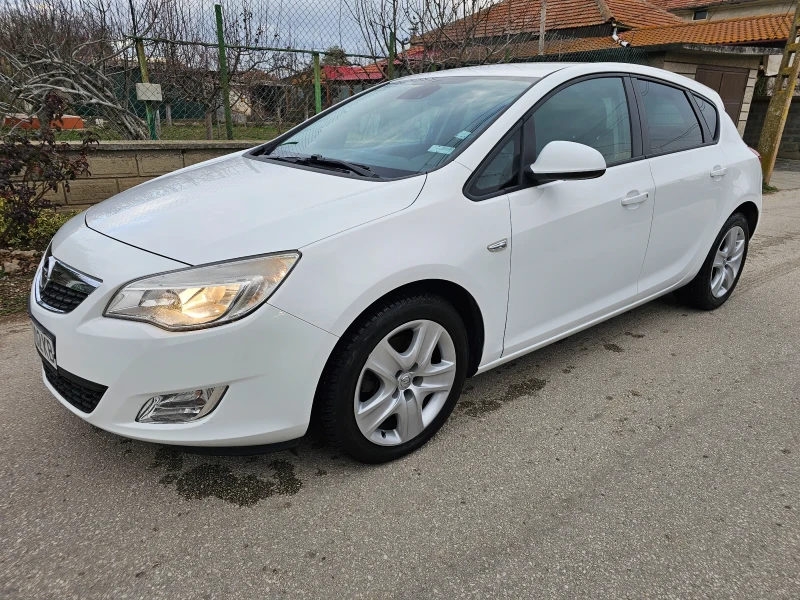 Opel Astra 1.7 CDTI, снимка 5 - Автомобили и джипове - 48643834