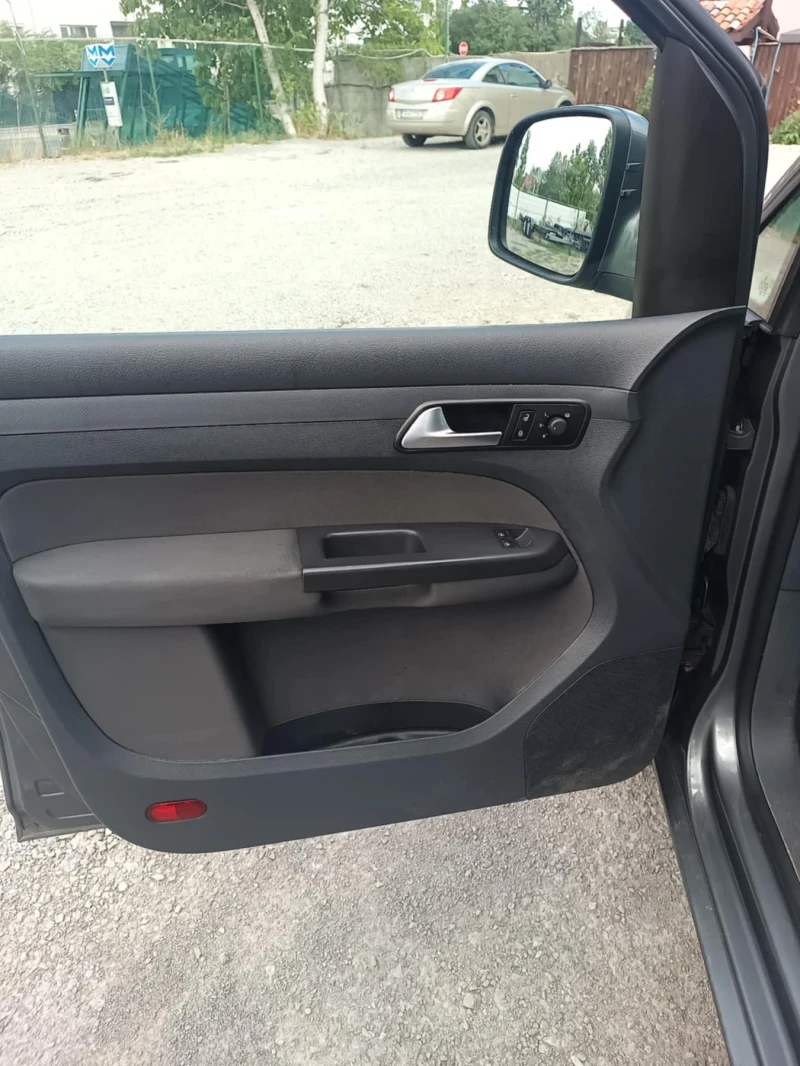 VW Caddy 2.0 TDI 4 Motion , снимка 11 - Автомобили и джипове - 52403232