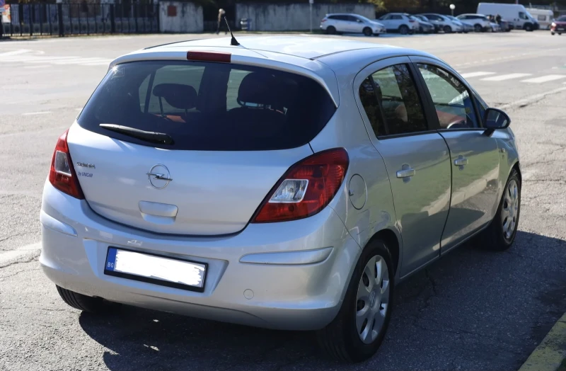 Opel Corsa 1.2i 16V ECOTEC, снимка 5 - Автомобили и джипове - 52265695