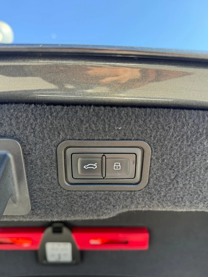 Audi A8 5.0 TDI sport packet 3xTV B&O PANO S8-sitze, снимка 11 - Автомобили и джипове - 53593455