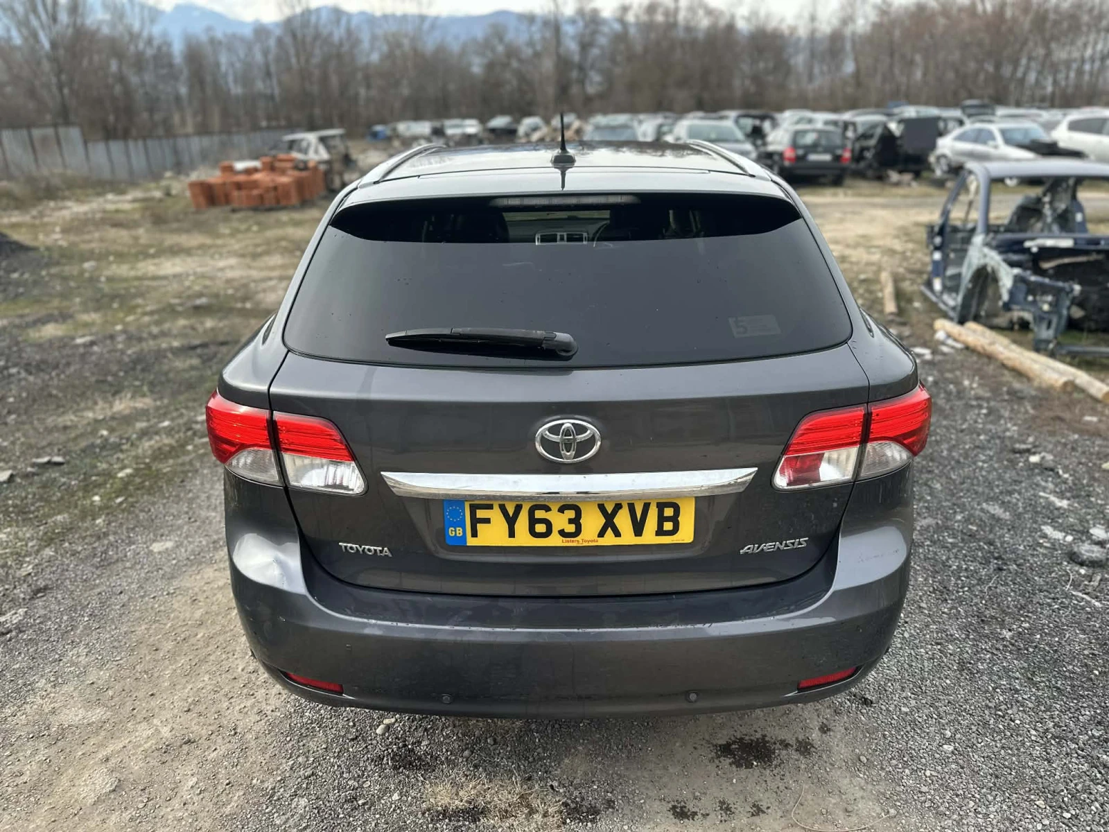 Toyota Avensis 2. 0 D-4D (124 к. с) - изображение 2