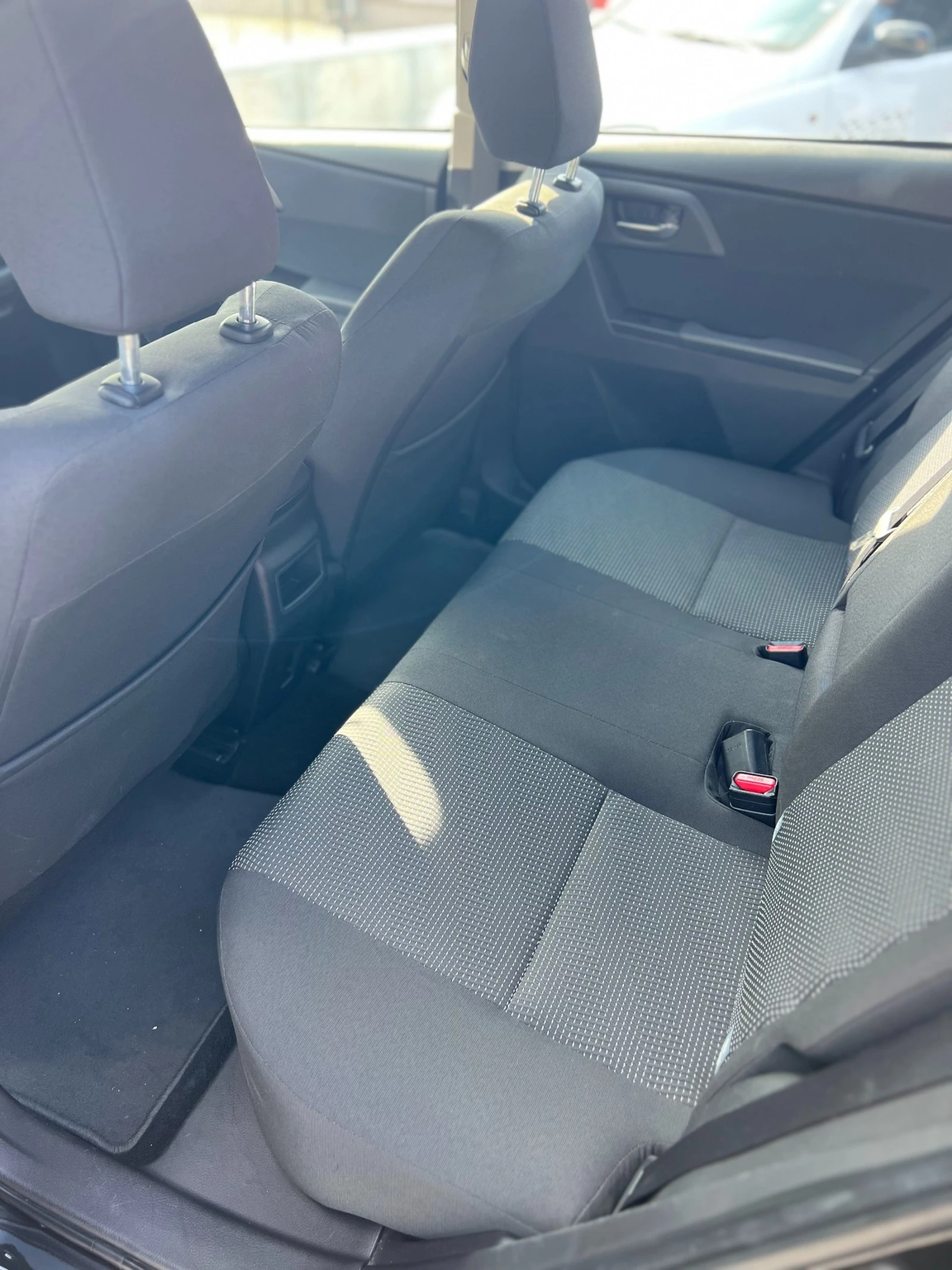 Toyota Auris D4D | Mobile.bg   11