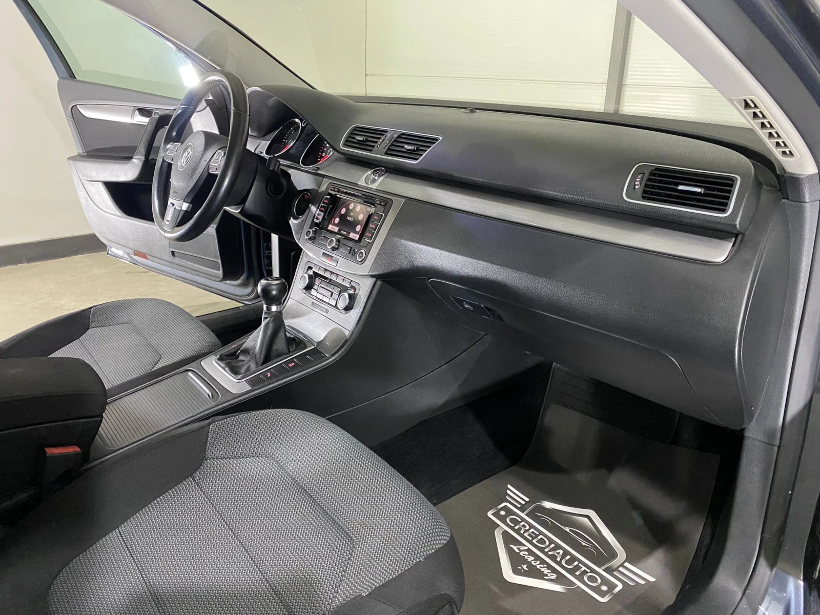 VW Passat 2.0TDI * Panorama* NAVi*  - изображение 10