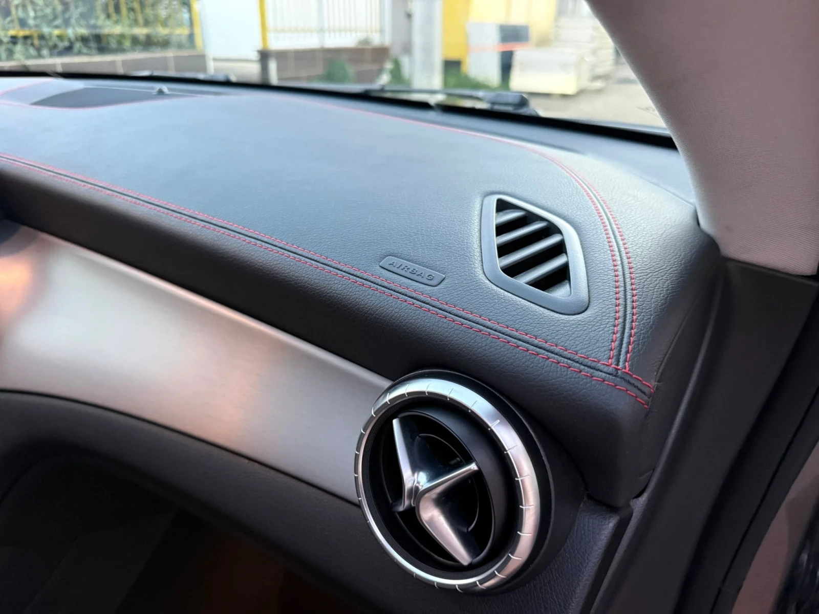 Mercedes-Benz CLA 200 SW Automatic Premium, снимка 5 - Автомобили и джипове - 53816732