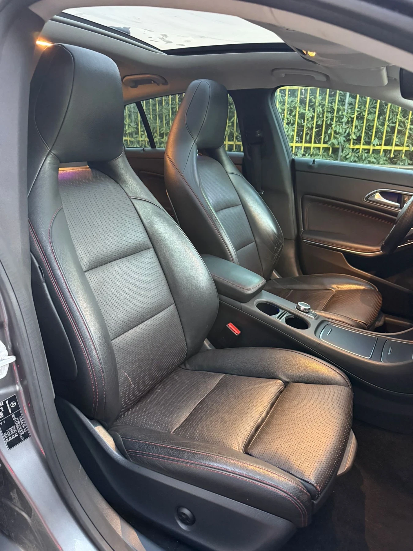 Mercedes-Benz CLA 200 SW Automatic Premium, снимка 9 - Автомобили и джипове - 53816732