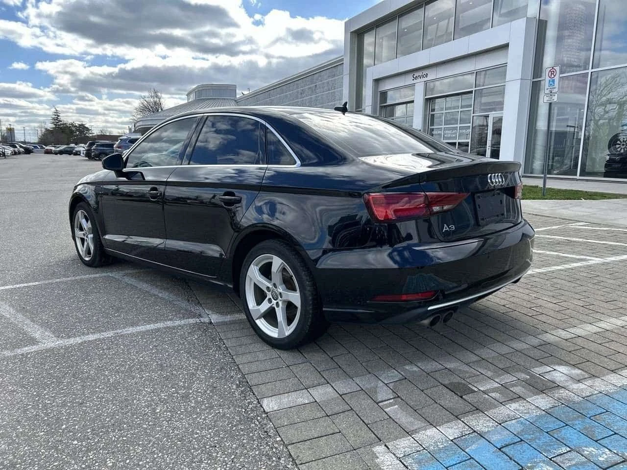 Audi A3 * Premium, Titanium * CARFAX * ЦЕНА ДО БГ, снимка 10 - Автомобили и джипове - 54427643